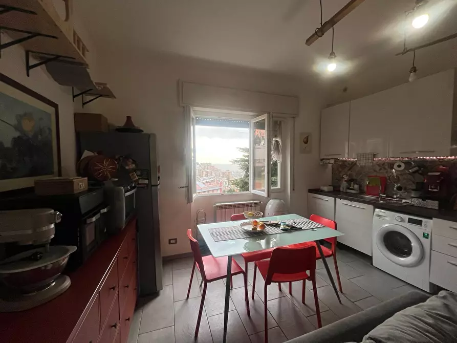 Immagine 15 di Quadrilocale in vendita  a Genova