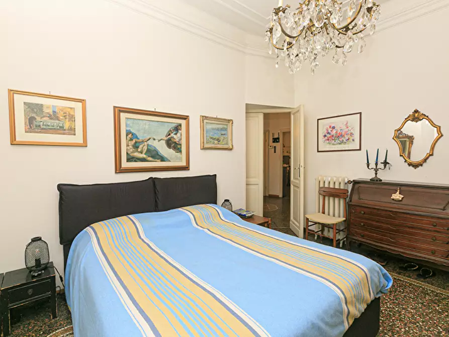Immagine 53 di Pentalocale in vendita  in Via Benvenuto Cellini 16 a Genova