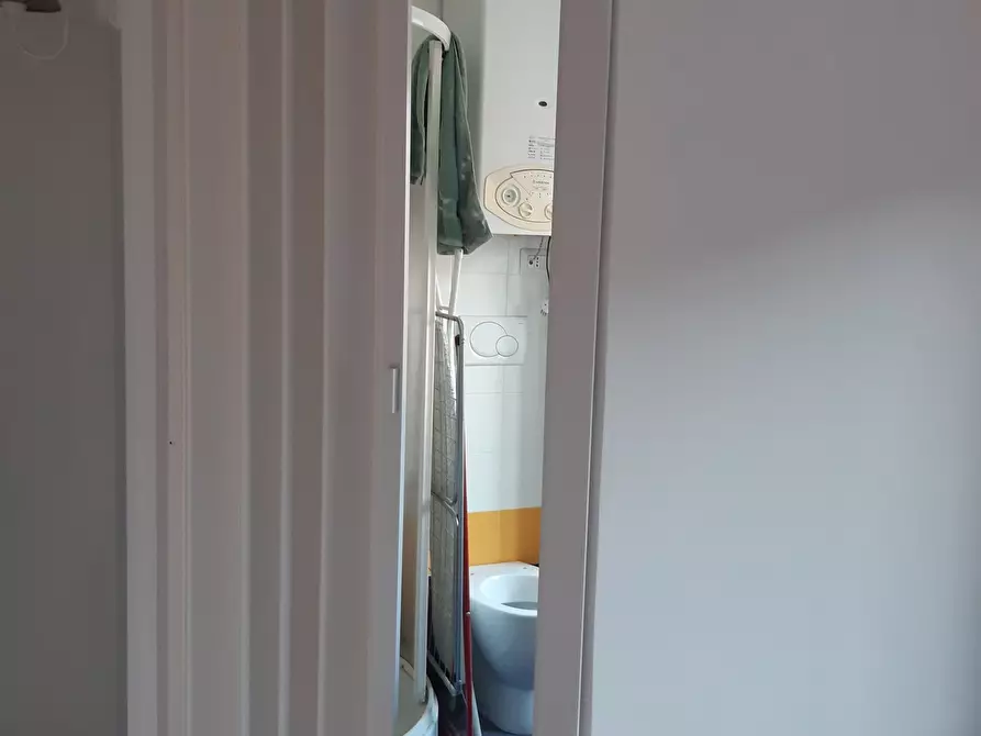 Immagine 15 di Bilocale in vendita  in Via Beata Chiara 9 a Genova