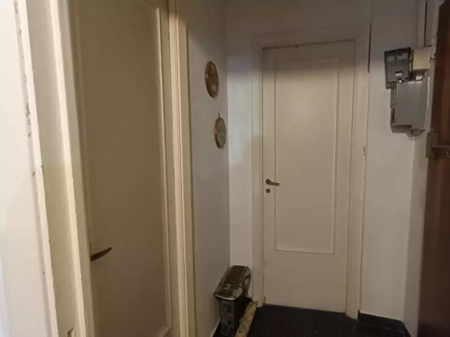 Immagine 20 di Bilocale in vendita  in Via Mantova 15 a Genova