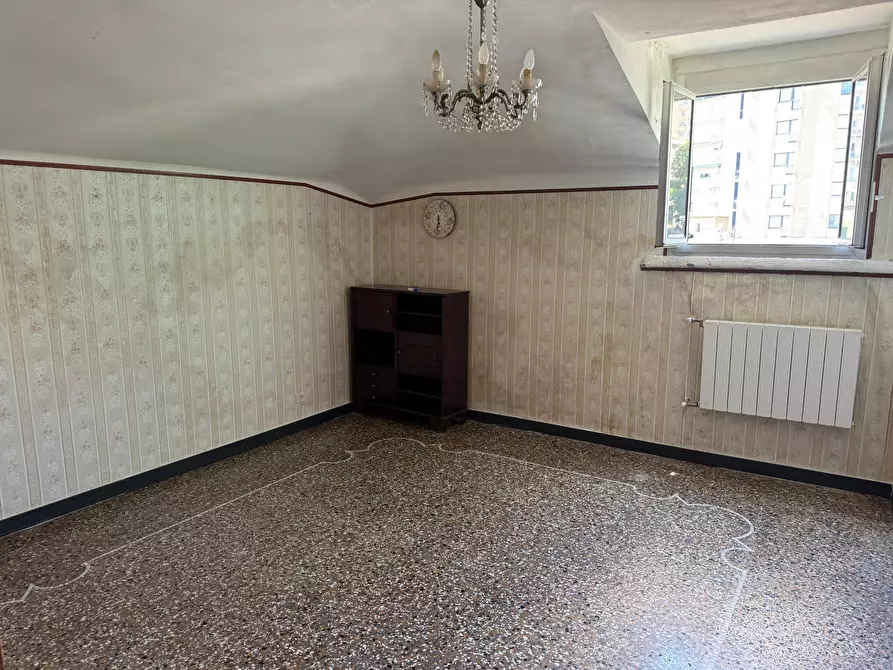 Immagine 12 di Pentalocale in vendita  in Via di Fassolo 3 a Genova