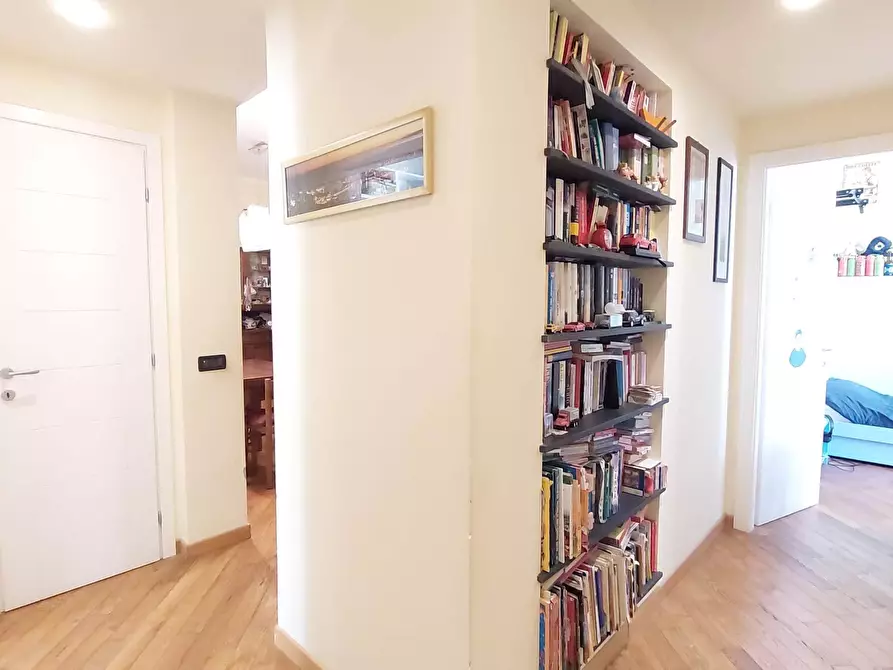 Immagine 8 di Quadrilocale in vendita  in Via Nino Bixio 4 a Genova