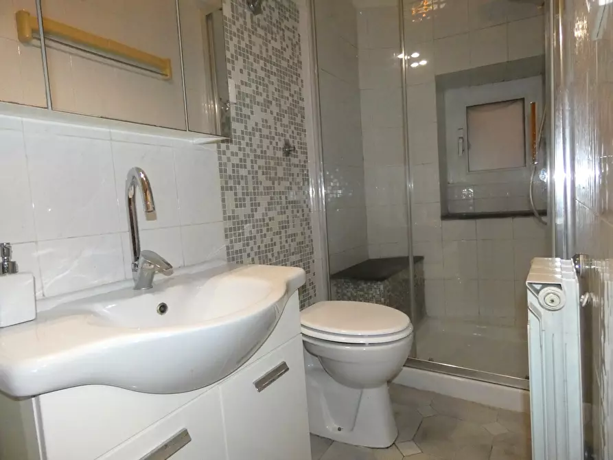 Immagine 9 di Trilocale in affitto  in Vico Chiuso del Grillo 10 a Genova