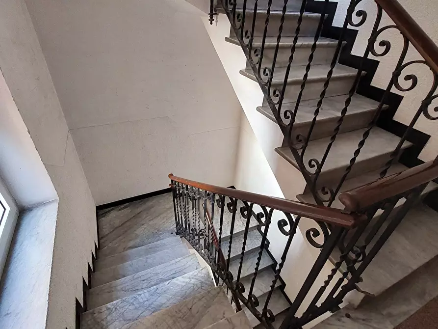 Immagine 39 di Trilocale in vendita  in Via Ameglia a Genova