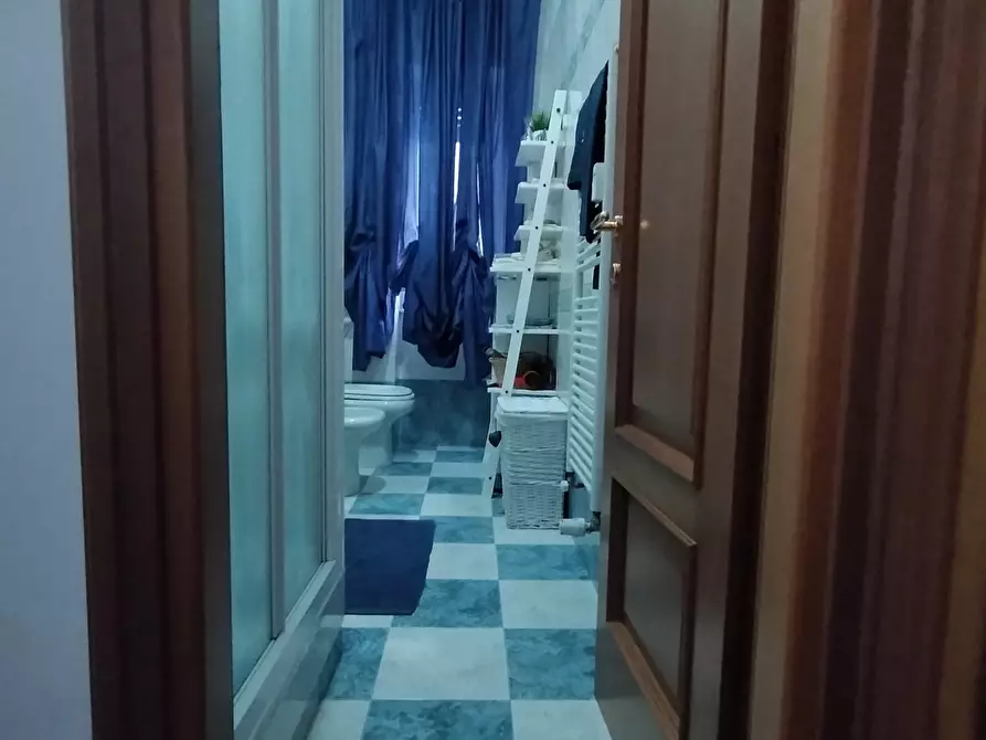 Immagine 51 di Bilocale in vendita  in Via delle Gavette a Genova