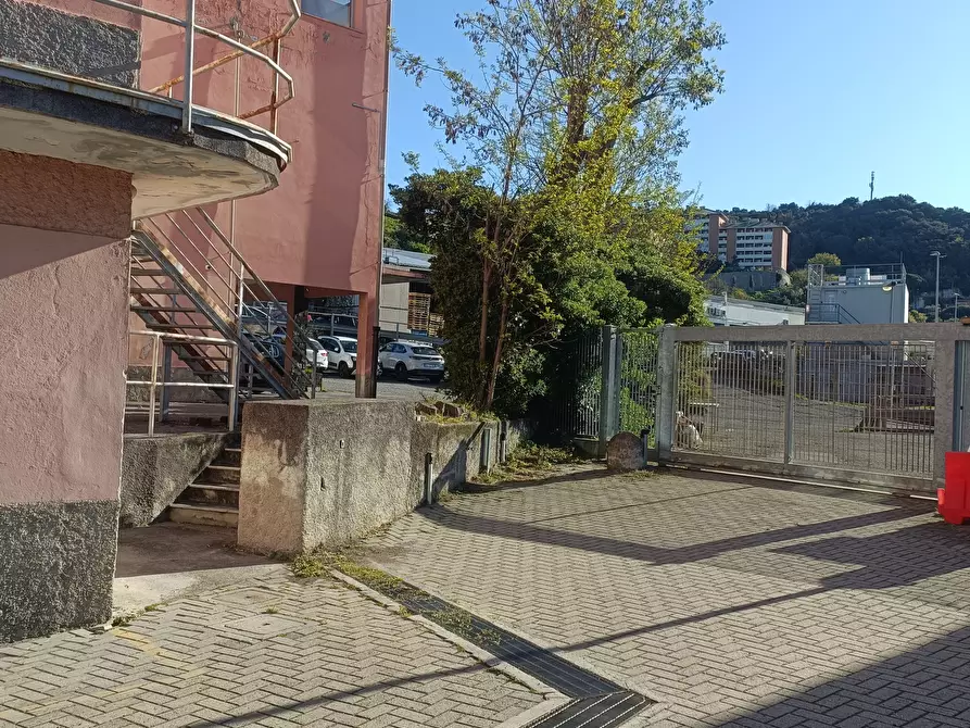 Immagine 15 di Attività artigianale in affitto  in Via Giuseppe Ungaretti 10 a Genova