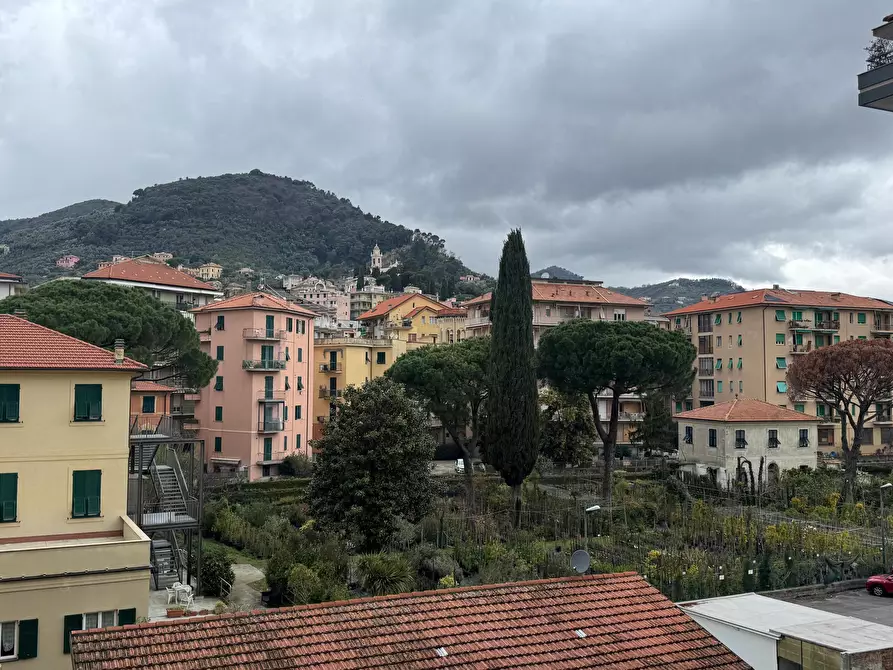 Immagine 19 di Bilocale in vendita  in Viale Enrico Millo a Chiavari