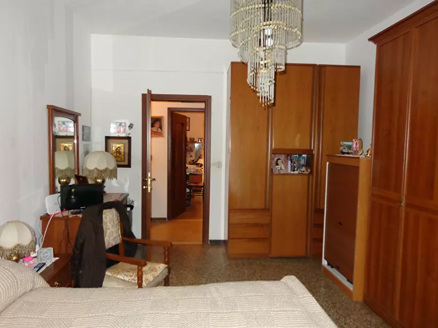 Immagine 4 di Appartamento in vendita  in Via Paradiso 10 a Genova