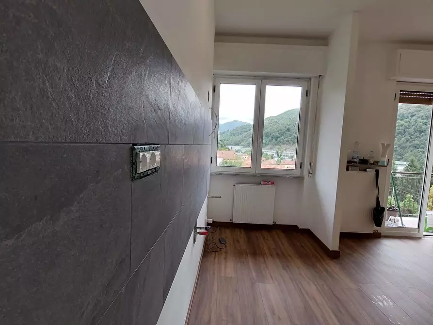 Immagine 3 di Trilocale in vendita  in Piazza Eugenio Marchese a Busalla