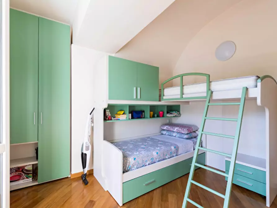 Immagine 13 di Trilocale in vendita  in Via Adelasia a Alassio