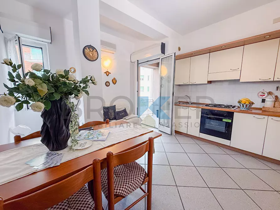 Immagine 8 di Bilocale in vendita  in Via Leonardo da Vinci 254 a Alassio