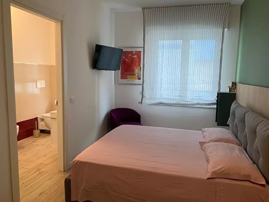 Immagine 18 di Trilocale in vendita  in Via Roma a Alassio