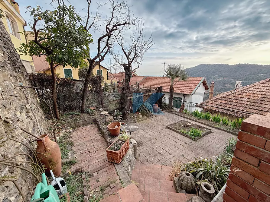 Immagine 22 di Terratetto in vendita  in Via Leon Pancaldo a Alassio