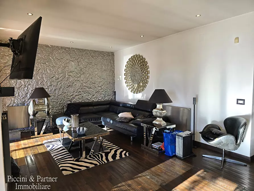 Immagine 16 di Villa in vendita  in Via dei Romani a Magione