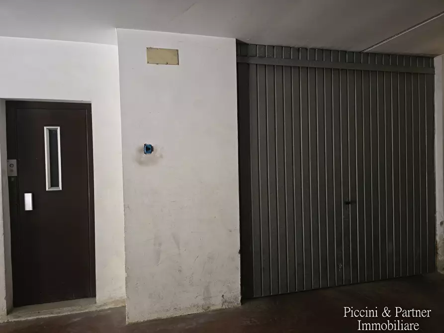 Immagine 50 di Pentalocale in vendita  in Via Italia a Torrita Di Siena