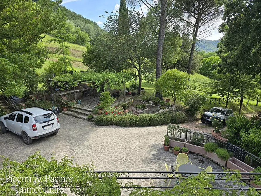 Immagine 65 di Rustico / casale in vendita  in Strada Ponte Resina - Monte Acutello 1 a Perugia