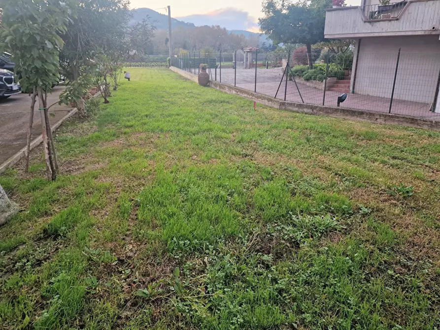 Immagine 46 di Quadrilocale in vendita  in Str. Tiberina Nord 159 a Perugia