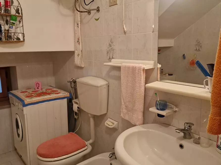 Immagine 26 di Porzione di casa in vendita  in Via del Porto a Tuoro Sul Trasimeno