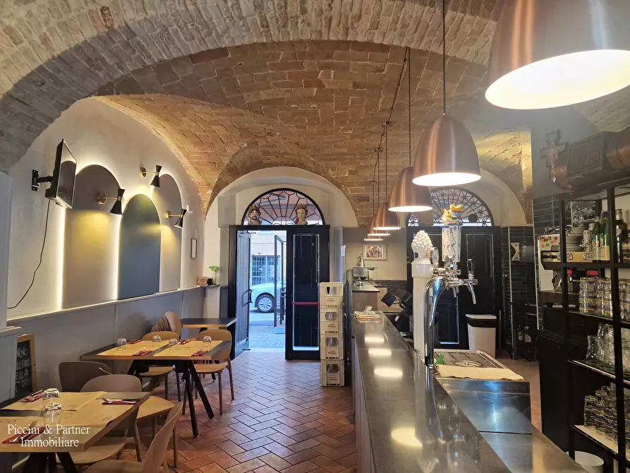 Immagine 1 di Pizzeria / Pub in vendita  in Borgo XX Giugno a Perugia