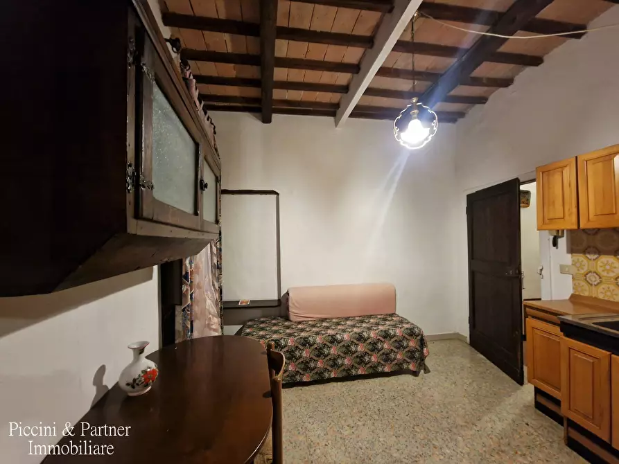 Immagine 37 di Bilocale in vendita  in Via Italia a Magione