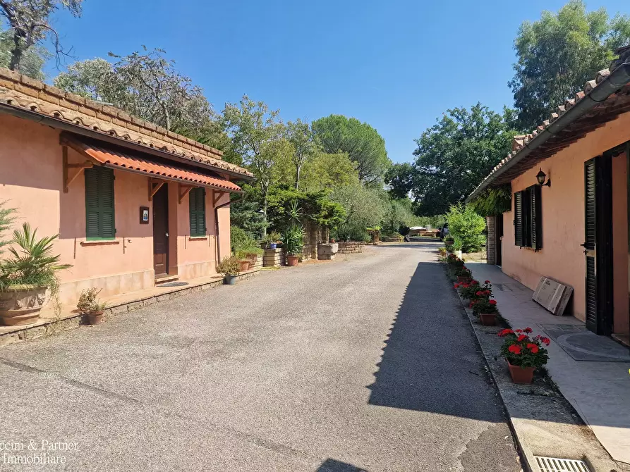 Immagine 88 di Villa in vendita  in Via Agreste a Corciano