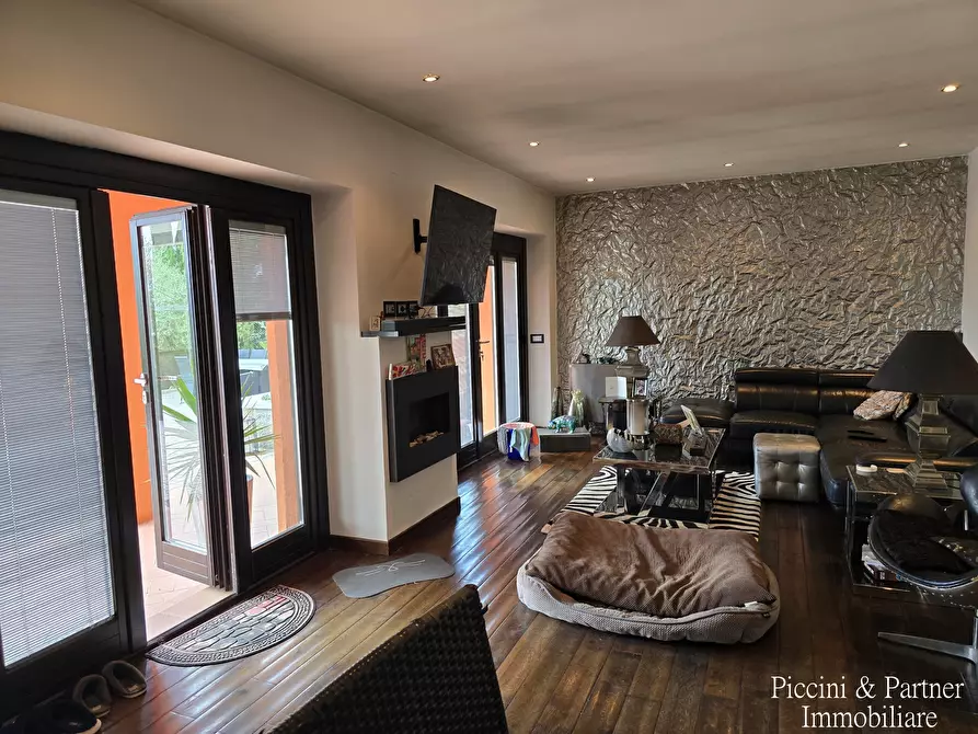 Immagine 12 di Villa in vendita  in Via Marzabotto 11 a Magione