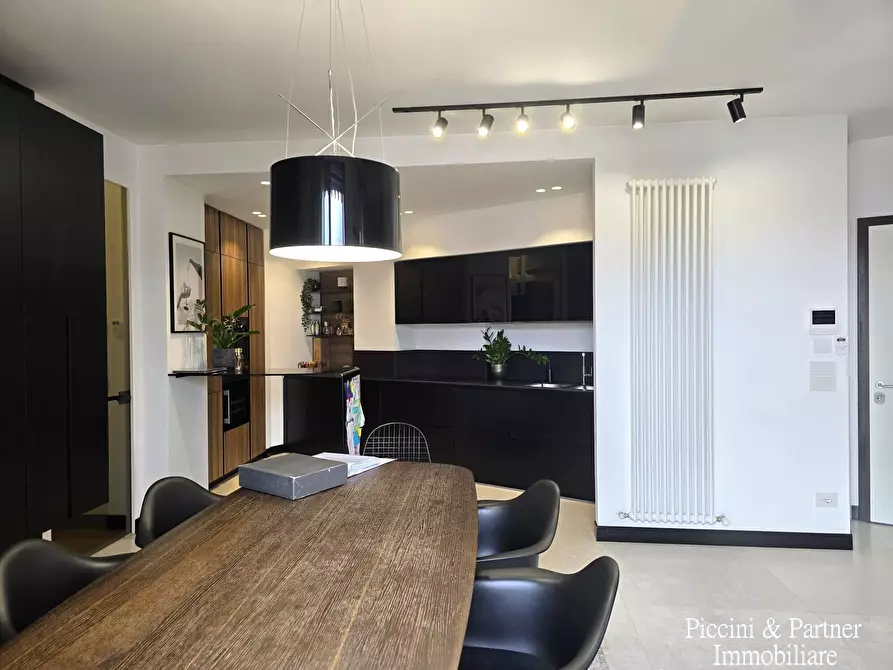 Immagine 22 di Pentalocale in vendita  in Via Roberto Arcaleni a Città Di Castello