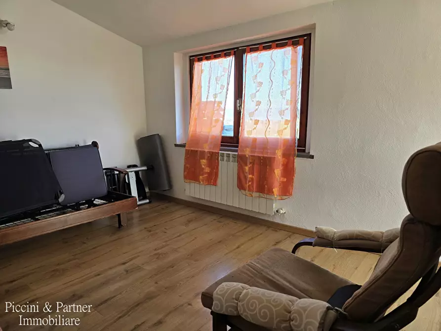 Immagine 37 di Quadrilocale in vendita  in Via Campania a Castiglione Del Lago