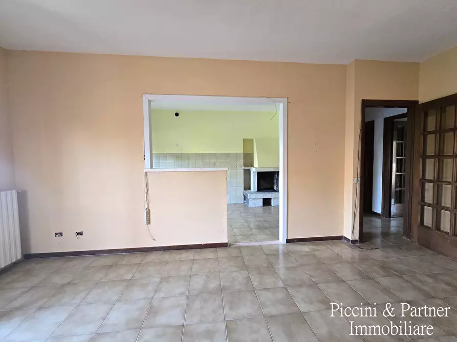Immagine 13 di Pentalocale in vendita  in Viale Sempione a Città Di Castello