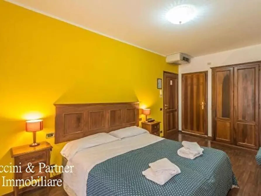 Immagine 10 di Albergo/B&B/Residence in vendita  a Magione