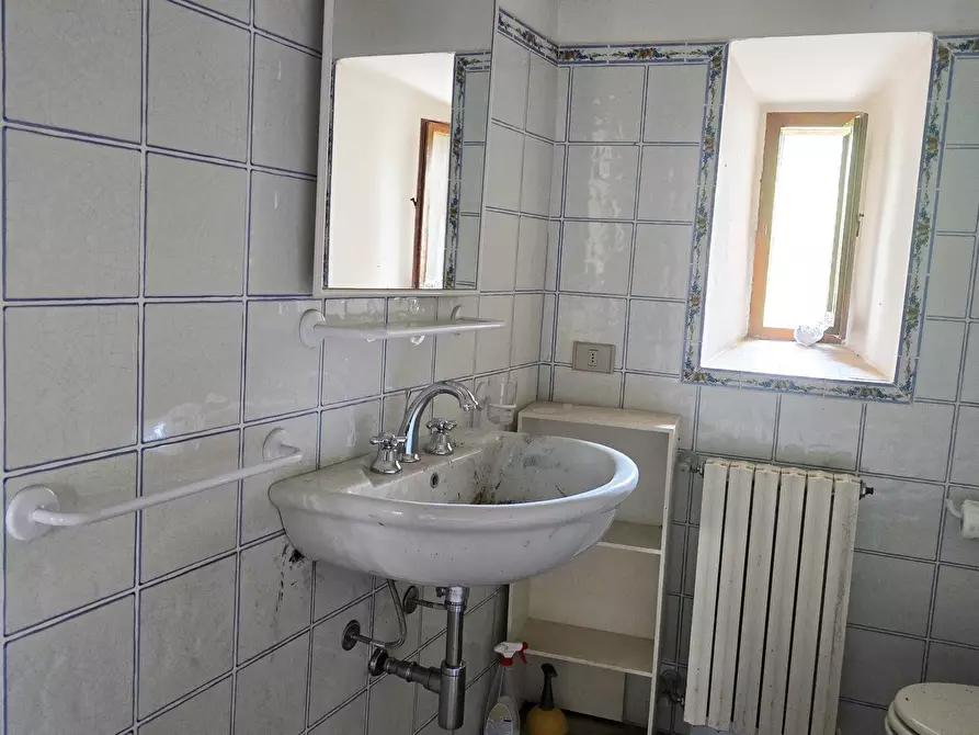 Immagine 40 di Rustico / casale in vendita  in Località Borgiano a Spoleto