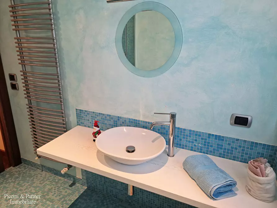 Immagine 38 di Villa in vendita  in Località Ferretto 48 a Castiglione Del Lago