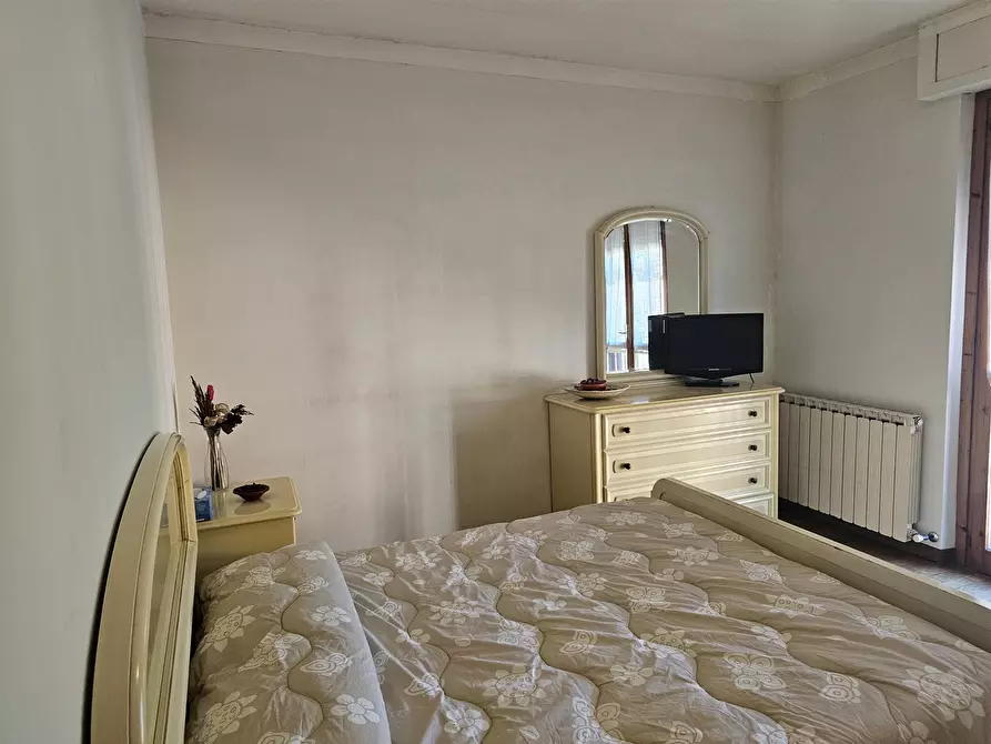 Immagine 17 di Pentalocale in vendita  in Via Ardigò a Perugia