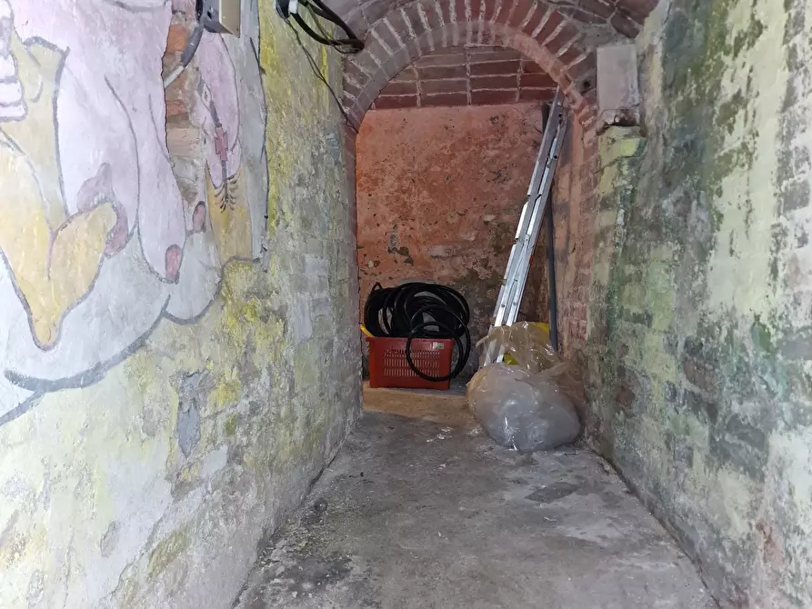 Immagine 35 di Trilocale in vendita  in Via Camillo Benso Conte di Cavour 73 a Torrita Di Siena