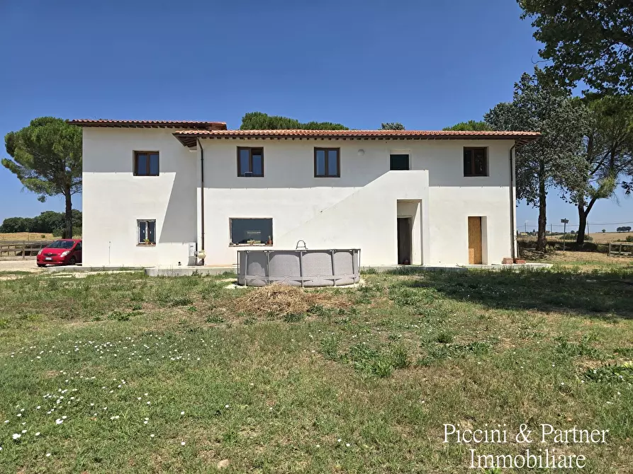 Immagine 2 di Rustico / casale in vendita  in Strada Settevalli 1157 a Perugia