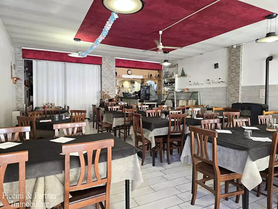 Immagine 3 di Bar / Ristorante in vendita  in Via Mastrodicasa a Perugia