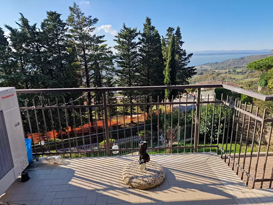 Immagine 12 di Porzione di casa in vendita  in Via dei Fiori a Passignano Sul Trasimeno