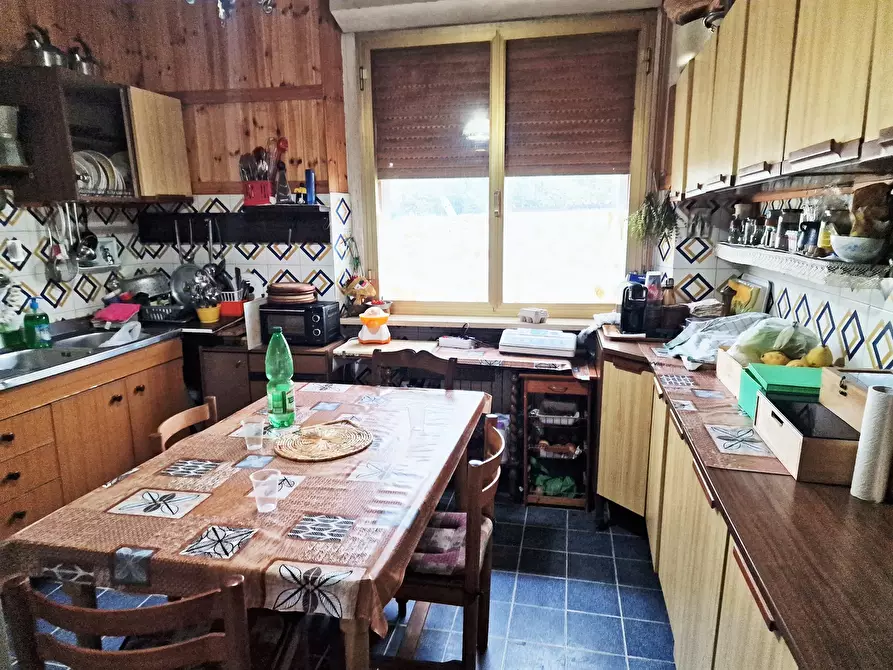 Immagine 12 di Pentalocale in vendita  in Località Gosparini a Tuoro Sul Trasimeno