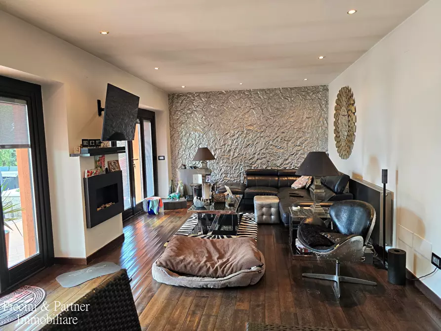 Immagine 13 di Villa in vendita  in Via Marzabotto 11 a Magione