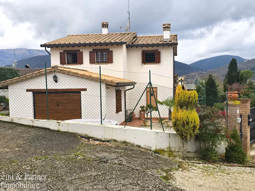 Immagine 74 di Villa in vendita  in Strada Tiberina Nord 395 a Perugia