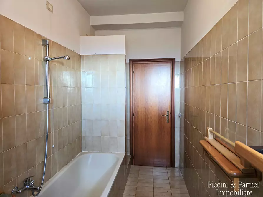 Immagine 52 di Villetta a schiera in vendita  in Via delle Querce 30 a Assisi