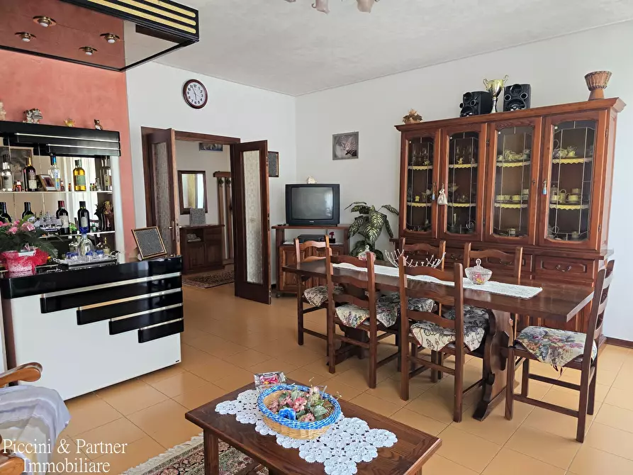 Immagine 14 di Pentalocale in vendita  in Via Italia a Torrita Di Siena