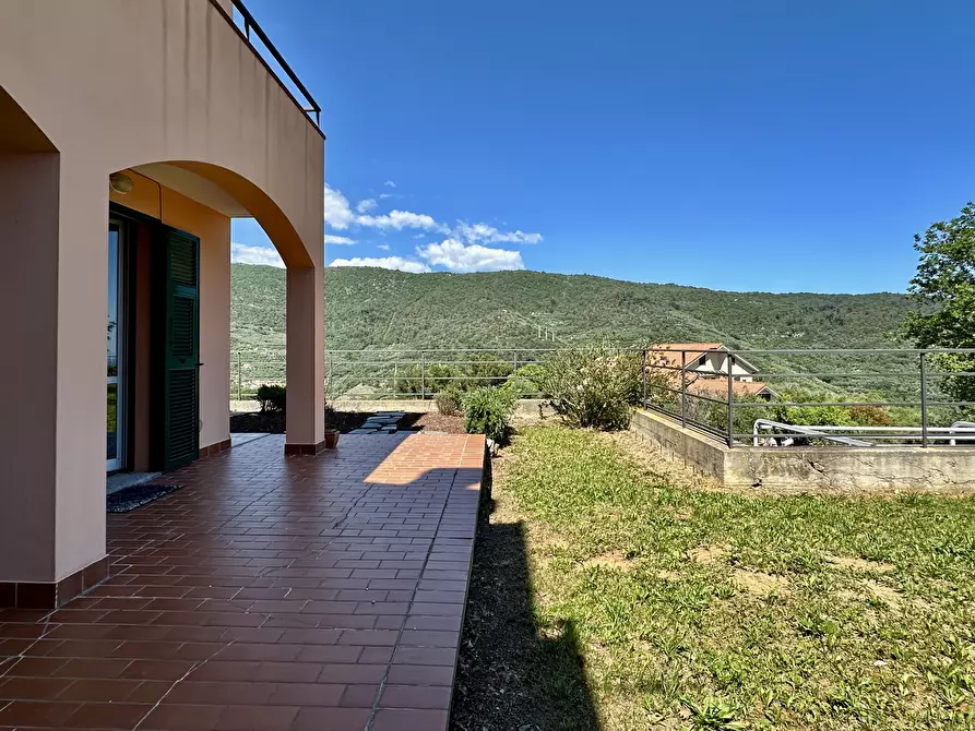 Immagine 7 di Trilocale in vendita  in Borgata Ascheri 15 a Diano Arentino