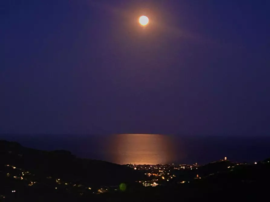 Immagine 37 di Villetta a schiera in vendita  in Via San Benedetto 4 a Diano Arentino