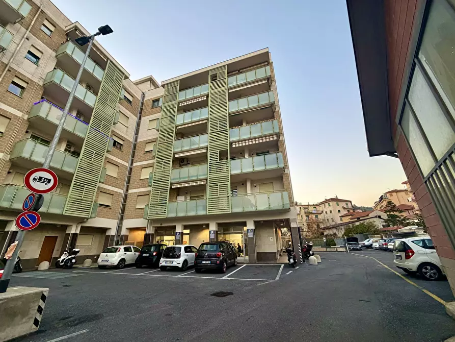 Immagine 2 di Quadrilocale in vendita  in Via S.Pio da Pietrelcina 16 a Imperia