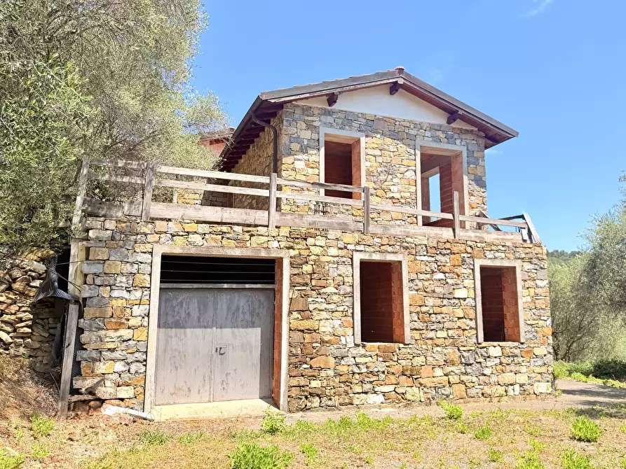 Immagine 8 di Villa in vendita  in Strada Interpoderale Moltedo - Ciai 13 a Diano San Pietro
