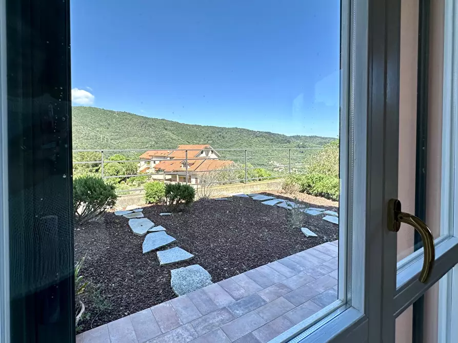 Immagine 14 di Trilocale in vendita  in Borgata Ascheri 15 a Diano Arentino