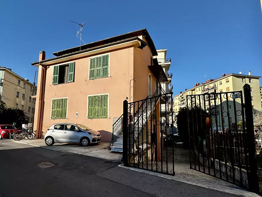 Immagine 28 di Casa bifamiliare in vendita  in via Andreoli 20 a Imperia