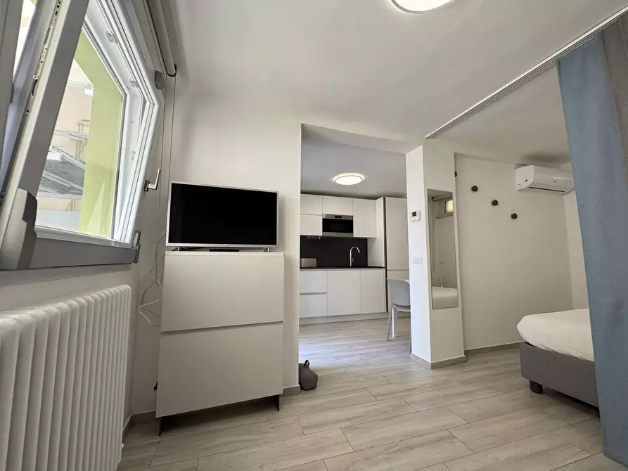 Immagine 8 di Casa indipendente in vendita  in Via G. Ansaldi 20 a San Remo