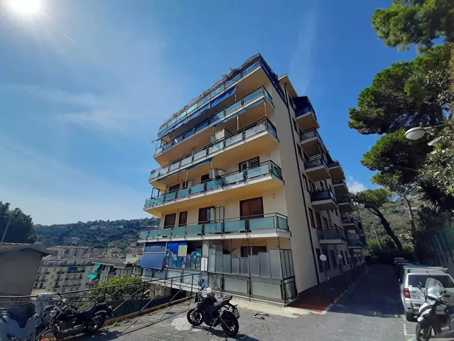 Immagine 29 di Trilocale in vendita  in Strada Borgo Tinasso 81 a San Remo